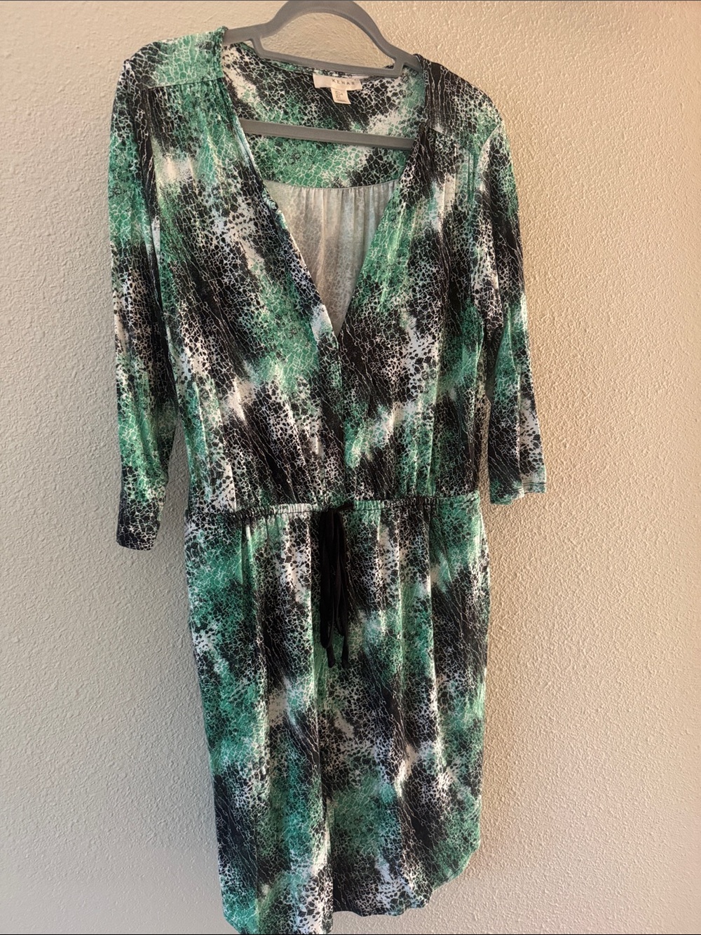 Green & BlackSanake Patterned V-Neck Women's Dress
